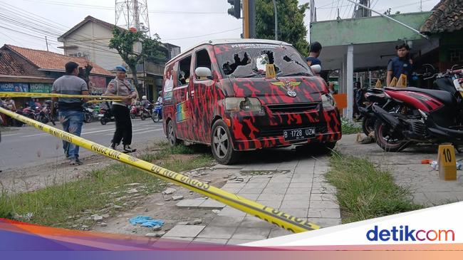 Anggota 2 Ormas Bentrok di Blora hingga Mobil Rusak