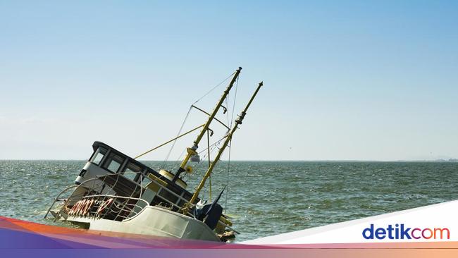 4 ABK Dilaporkan Hilang usai Kapal Karam di Selat Sunda Ditemukan Selamat