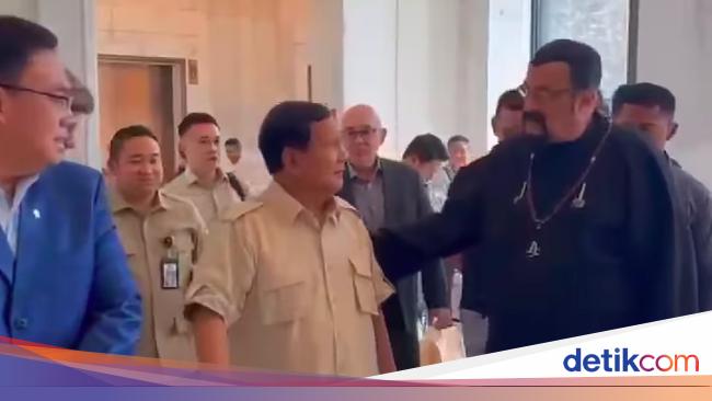 Cerita di Balik Perjumpaan Tak Sengaja Prabowo dan Steven Seagal