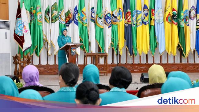 Istri Mendagri Lantik Andi Indriaty sebagai Pj Ketua TP PKK Sulsel