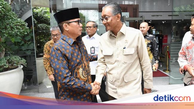 Kemendes-PUPR Akan Tuntaskan Jalan Rusak di Desa-desa Tertinggal