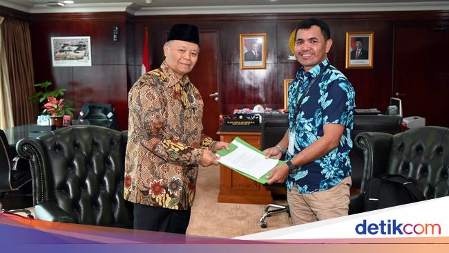 HNW Ingatkan Mahasiswa agar Tak Cuma Kritis, tapi Juga Bersikap Konstruktif