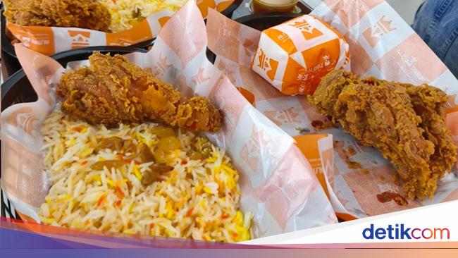 5 Resto Ayam Lokal yang Lagi Naik Daun dan Diantre Pembeli