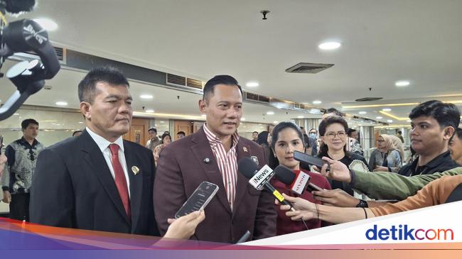 AHY Upayakan Harga Tiket Transportasi Turun Jelang Mudik Lebaran Tahun Ini