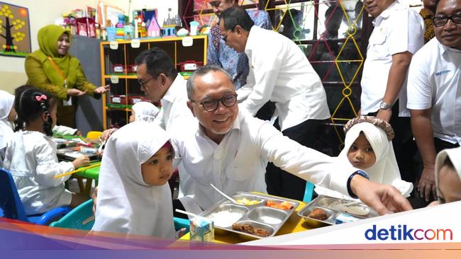 Cegah Stunting, Menko Zulhas Pastikan Program MBG Perhatikan Standar Gizi