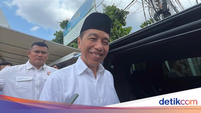 Respons Jokowi soal Muncul Tulisan ‘Adili Jokowi’ di Sejumlah Daerah