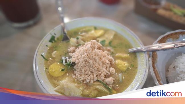 Soto Cak Har: Gurih Mlekoh! Soto Ayam Lamongan Legendaris Sejak 1992