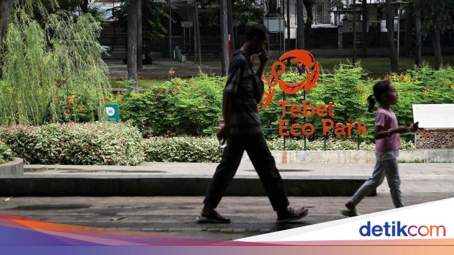 Penampakan Tebet Eco Park yang Dipagari gegara Perburuan Liar Koin Jagat