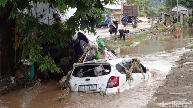 11.223 Orang Terdampak Banjir di Bandar Lampung