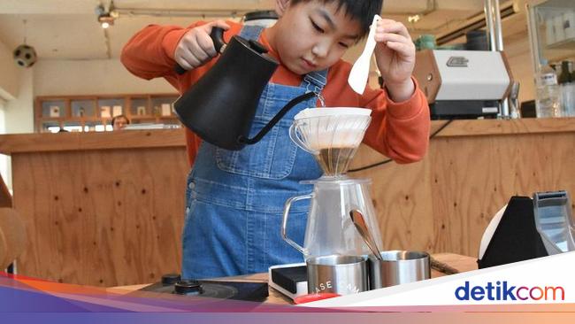 Hebat! Bocah Sekolah Dasar Juarai Kompetisi Barista