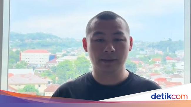 WN China Video Selipkan Uang di Paspor Minta Maaf, Imigrasi: Tetap Dicari!