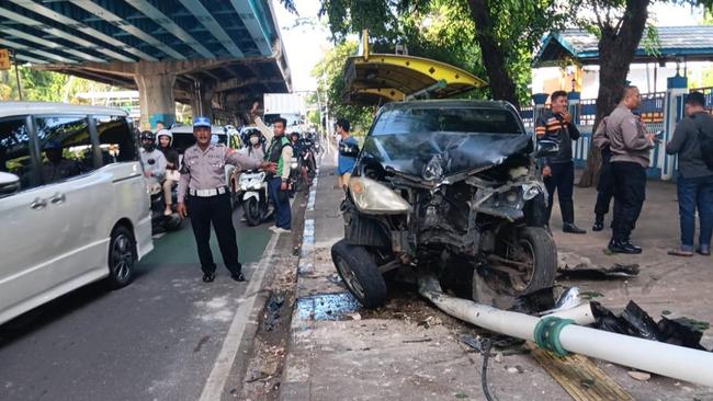 Kondisi Terkini Pesepeda Usai Ditabrak Mobil yang Jalan Sendiri dari Tol