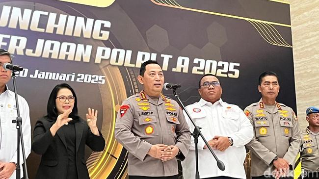 Kapolri Harap Desk Ketenagakerjaan Polri Jembatani Sengketa Perusahaan dan Buruh