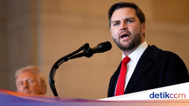 Wapres AS Tuduh Denmark Tak Jaga Greenland dari Rusia-China
