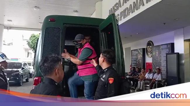Buron Kasus Korupsi Impor Gula Ditangkap Jaksa di Pangkalan Bun