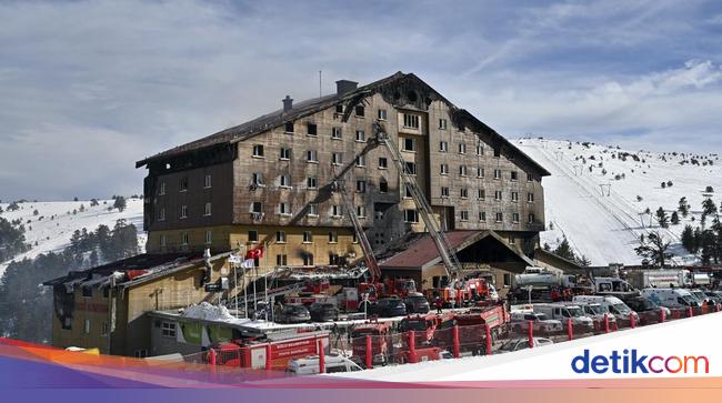 76 Orang Tewas dalam Kebakaran Hotel Resor Ski Turki