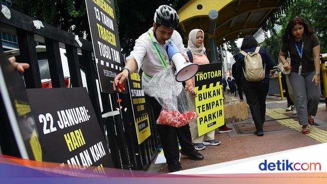 Peringatan 13 Tahun Kecelakaan Maut di Tugu Tani