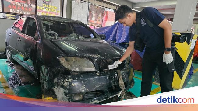 Polisi Tak Temukan Tanda Kecelakaan Sebelum Mobil Pensiunan TNI Nyebur