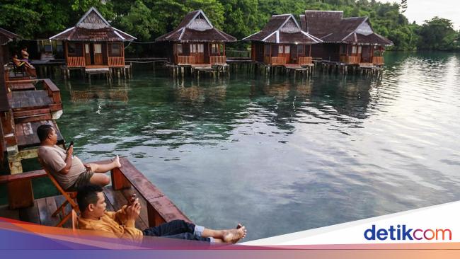 Potret Wisata Tanjung Rappa Pelangi di Halmahera Barat