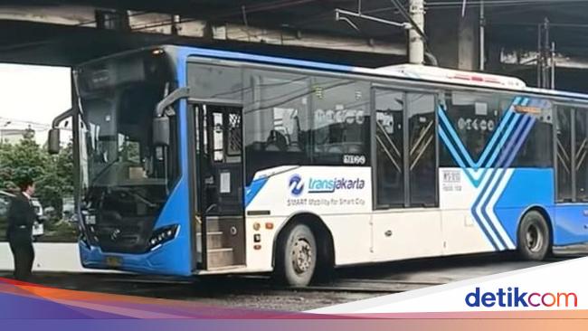 TransJ Didenda Rp 3,2 M Tahun 2024, Kebanyakan karena Waktu Tunggu Bus Lama