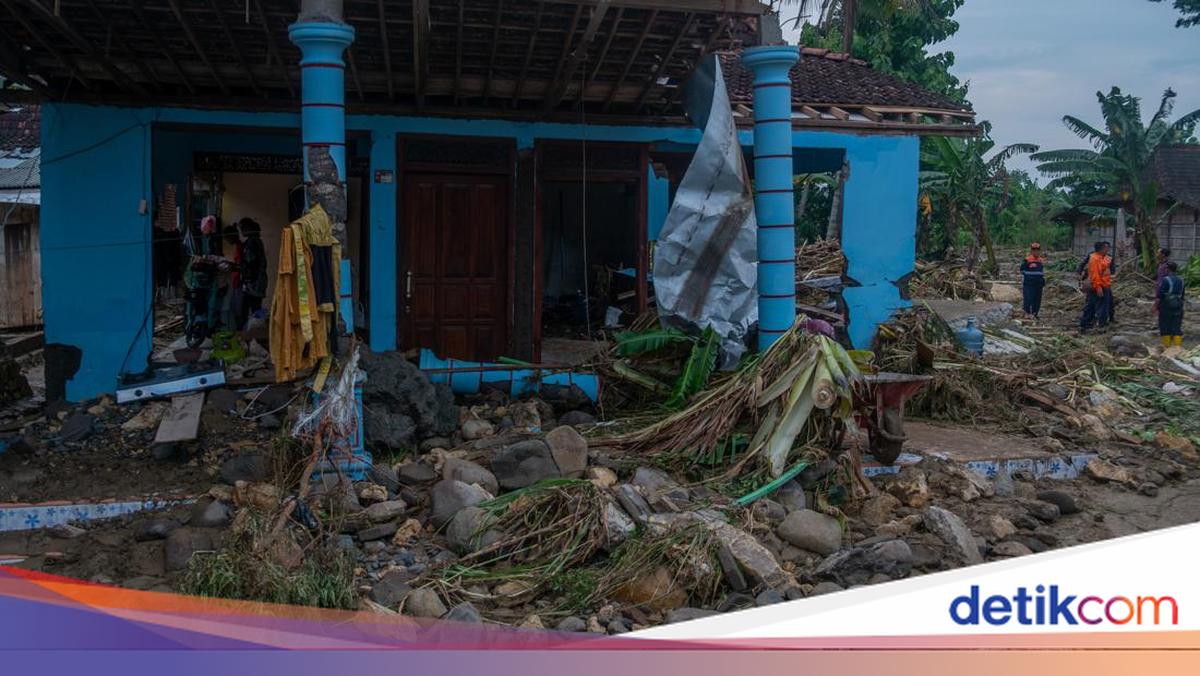 8.282 Kepala Keluarga Terdampak Banjir di Grobogan