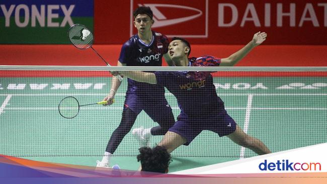 Potret Fajar/Rian Melaju ke 8 Besar Indonesia Masters 2025