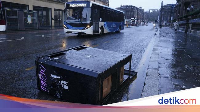 Badai Eowyn Bawa Angin Kencang ke Inggris dan Irlandia