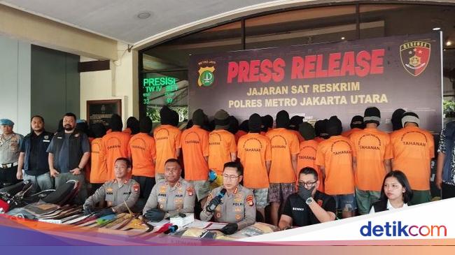 Polisi Tangkap Broadcaster hingga Pemilik Website Judol di Cilincing