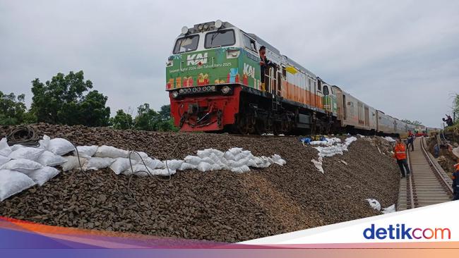 Banjir Grobogan, Sejumlah Perjalanan Kereta Api Alami Keterlambatan