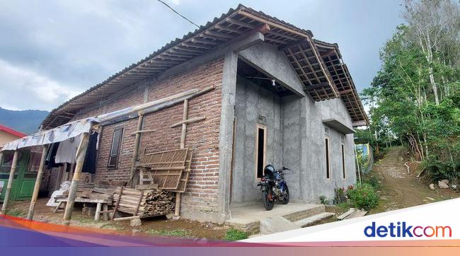 Berkat Sahabat Baik, Pak Slamet Penjual Tusuk Sate Punya Rumah Baru