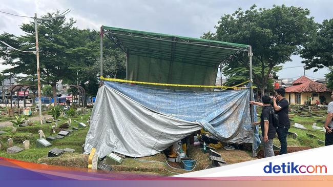 Polisi Ekshumasi Jenazah Pria yang Tewas Ditusuk Kakak Ipar di Gambir