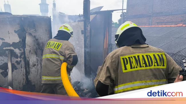 Rumah di Cakung Jaktim Kebakaran, 1 Orang Tewas