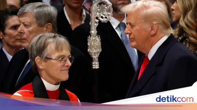 Siapa Pendeta yang Ceramahi Trump Soal LGBT dan Imigran?