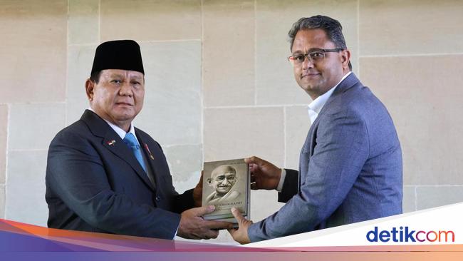 Prabowo Kunjungi Rajghat Memorial, Beri Penghormatan untuk Mahatma Gandhi