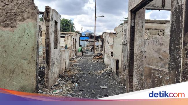 Paniknya Warga Kemayoran Gempol Selamatkan Diri Saat Kebakaran Cepat Membesar