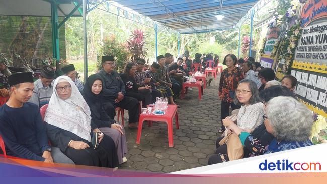 Jenazah Osima Yukari Tiba di Rumah Duka, Dimakamkan di TPU Bangunsari Kendal