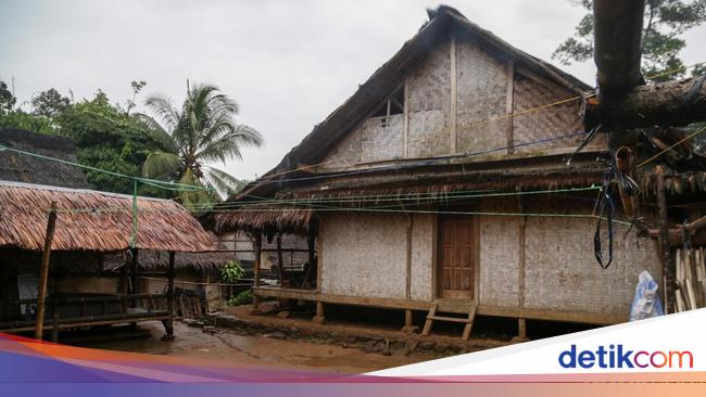 Melihat Lebih Dekat Rumah Adat Suku Baduy