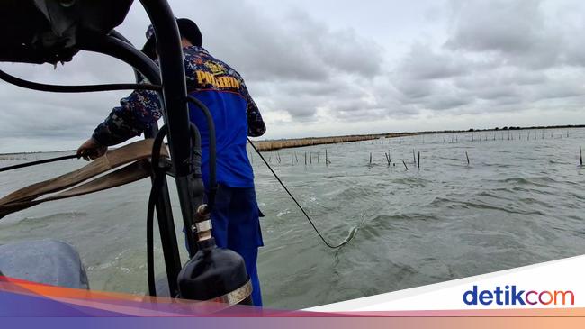 Polri Kerahkan 154 Anggota-10 Perahu Karet Bongkar Pagar Laut Tangerang