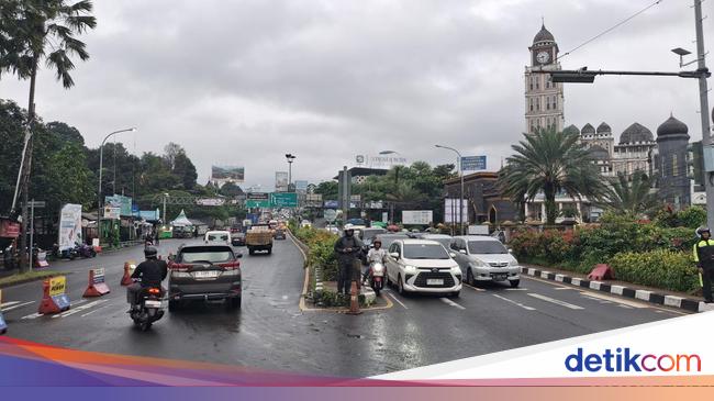10 Ribu Kendaraan Melintas di Puncak Bogor, One Way Belum Diterapkan
