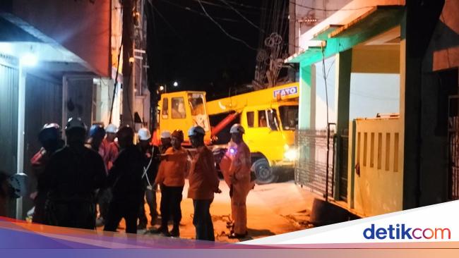 Polisi Periksa 7 Pekerja Terkait Coran Tower Maut Roboh di Bekasi