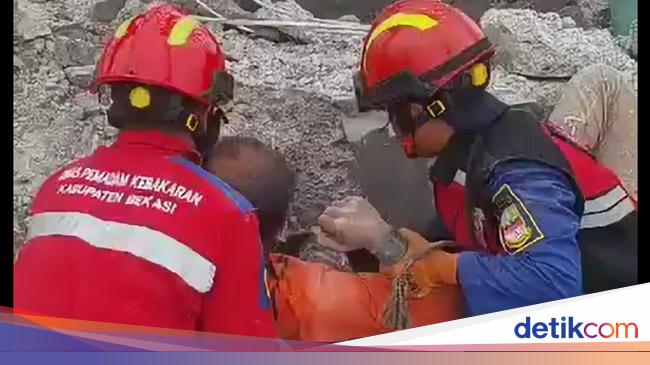 Tower di Bekasi Akan Dipreteli untuk Evakuasi Jenazah Tertimpa Beton