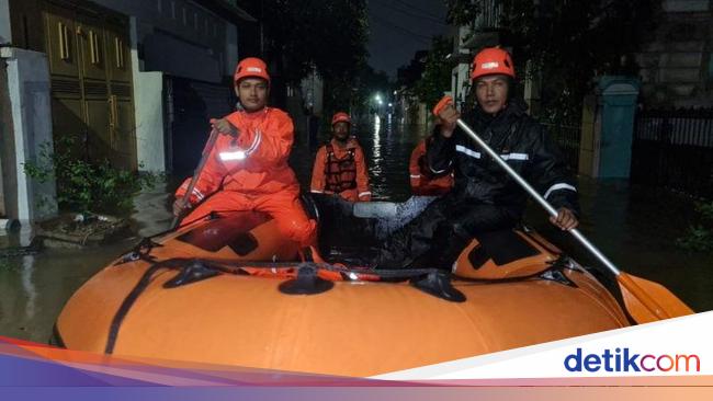 3 RT di Bidara Cina Jaktim Terendam Banjir, Ketinggian Air Capai 70 Cm