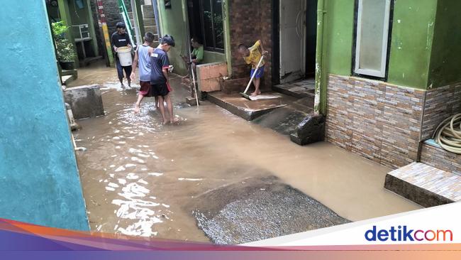 Lelah Kebanjiran Terus, Warga Kebon Pala Ingin Ciliwung Diturap