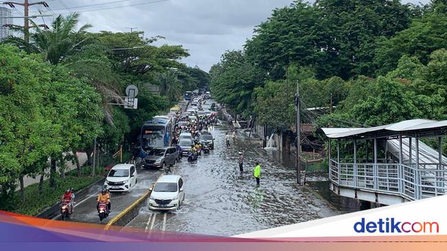 Kondisi Terkini Jl Daan Mogot Jakbar: Banjir Masih Ada Sore Ini