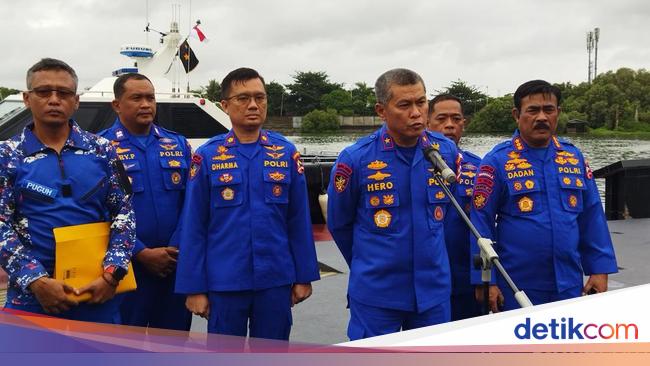 Ombak Tinggi dan Angin Kencang, Pembongkaran Pagar Laut di Tangerang Ditunda