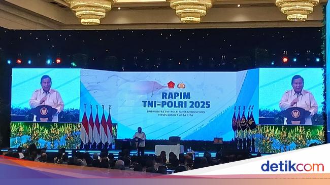 Prabowo di Rapim TNI-Polri: Pangkat Saudara Penghormatan dari Rakyat