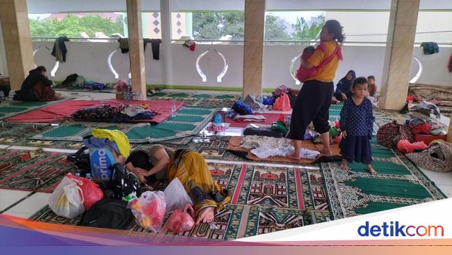 Begini Kondisi Pengungsian Warga Terdampak Banjir di Cengkareng