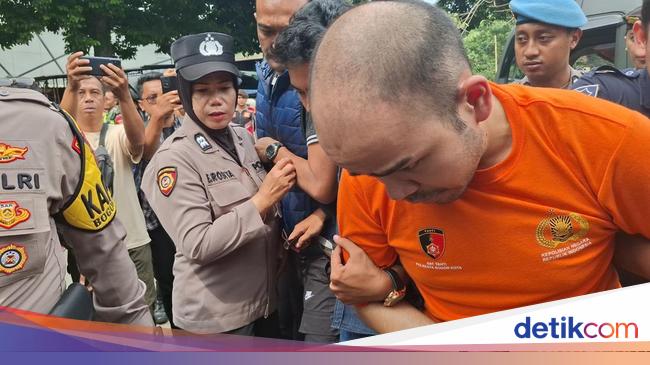 Reka Ulang Pembunuhan Satpam di Bogor, Tersangka Abraham Disoraki Warga