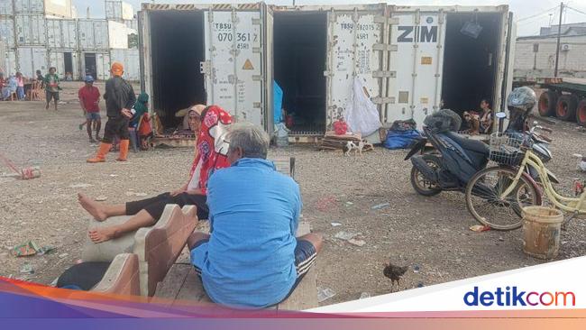 Warga Cilincing Sempat Ngungsi di Peti Kemas Saat Banjir Genangi Jakarta