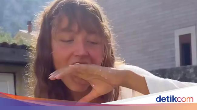 Influencer Ini Banjir Kritik Usai Pamer Makan Daging Mentah